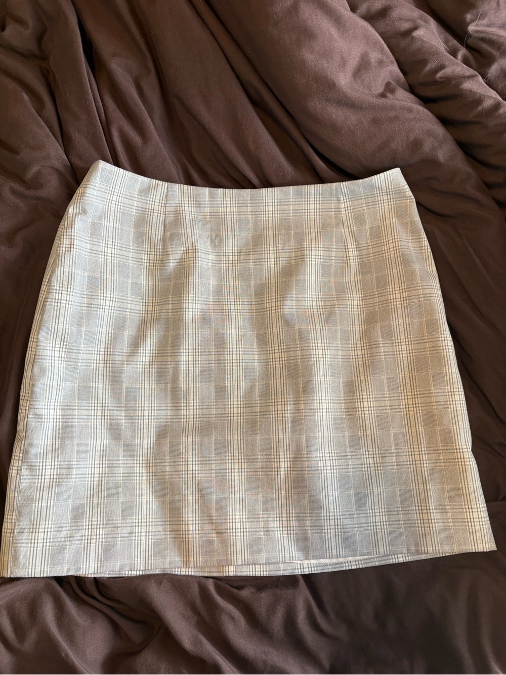 Divided Plaid Mini Skirt in Beige and Light Gray